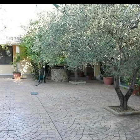 Agtiturismo Villa Giulia-2